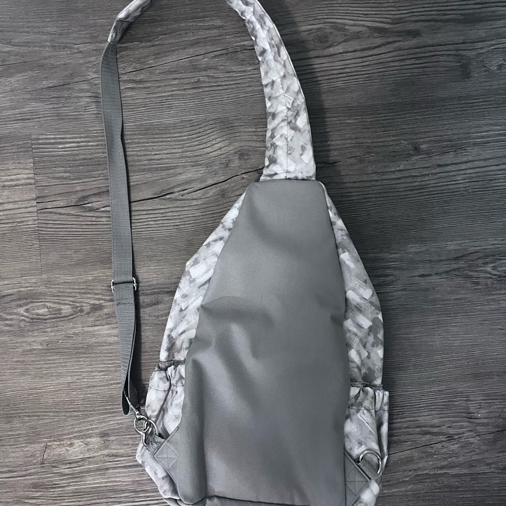 Thirty-One Gray Patterned Backpack - image 2